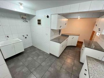ALQUILO DPTO. 1ER PISO 02 DORM + TERRAZA + 01 ESTAC AV. LA MOLINA CDRA 33
