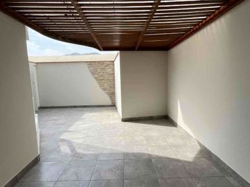 ALQUILO DPTO. 1ER PISO 02 DORM + TERRAZA + 01 ESTAC AV. LA MOLINA CDRA 33