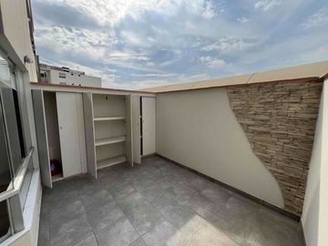 ALQUILO DPTO. 1ER PISO 02 DORM + TERRAZA + 01 ESTAC AV. LA MOLINA CDRA 33
