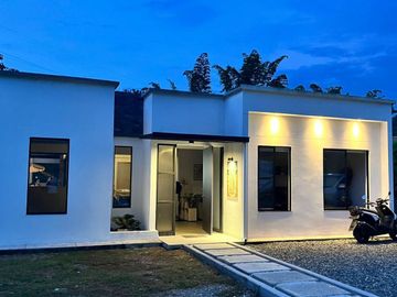 Conjunto Reserva Del Campo en el Km 38 via Manizales - Medellín, a 5 minutos de tres puertas
