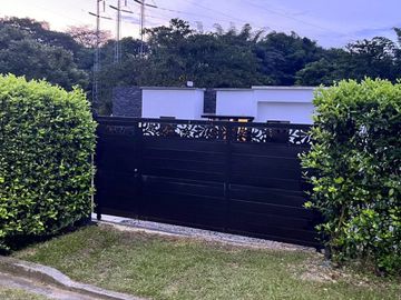Conjunto Reserva Del Campo en el Km 38 via Manizales - Medellín, a 5 minutos de tres puertas