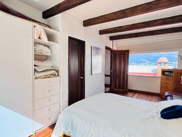 CASA EN VENTA SECTOR EL BATAN URBANIZACIÓN JARDINES DEL BATÁN
