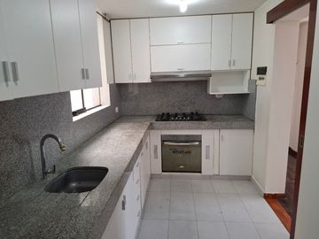 DPTO 92 M2 EN CONDOMINIO DE SURCO, 2 DORM, 2 BAÑ, 1 ESTAC, $ 136,900
