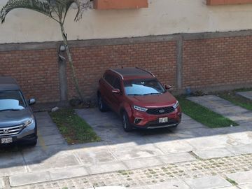 DPTO 92 M2 EN CONDOMINIO DE SURCO, 2 DORM, 2 BAÑ, 1 ESTAC, $ 136,900