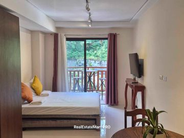 Serene Studio Condo with Balcony and Garden View in Selendra, Baguio City
