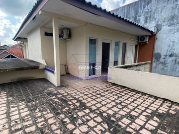 Luxurious 2-story Freehold Affordable House in Bukit Indah Sukajadi, Strategic, and Ready to Move In!