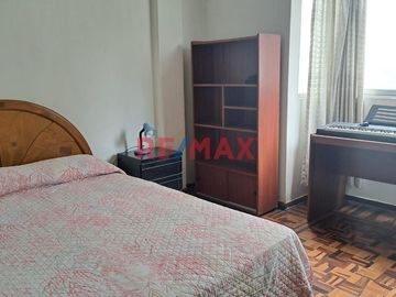 VENDO CASA COMO TERRENO EN PUEBLO LIBRE CERCA A LA UNION Y LA CATÓLICA