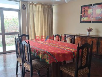 VENDO CASA COMO TERRENO EN PUEBLO LIBRE CERCA A LA UNION Y LA CATÓLICA