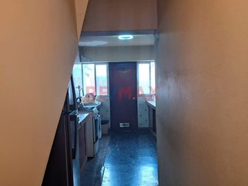 VENDO CASA COMO TERRENO EN PUEBLO LIBRE CERCA A LA UNION Y LA CATÓLICA