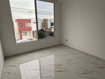 Venta de casa urbanización San Antonio