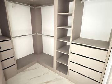 Venta de casa urbanización San Antonio