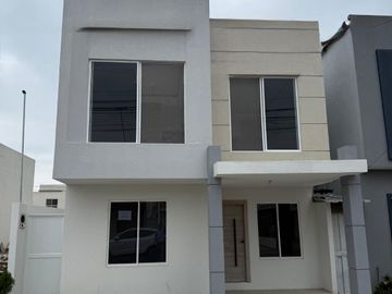 Venta de casa urbanización San Antonio