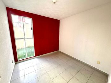 Casa en Venta en Hacienda del Valle II, Toluca, Plaza Santin, Aeropuerto TLC, 10 Min METEPEC