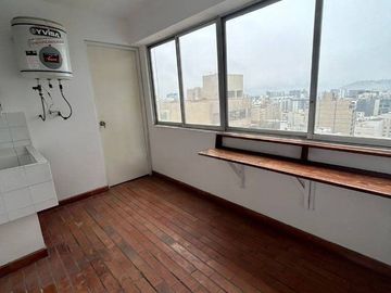 ACOGEDOR DPTO. MUY BIEN UBICADO - MIRAFLORES