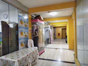 VENTA DE LOCAL COMERCIAL CHOSICA GALERÍA ECHENIQUE