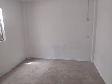 VENTA CASA CHOSICA SAN FERNANDO BAJO EN INTERIOR SIN COCHERA