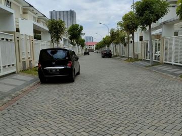 Rumah Griya Galaxy Surabaya SHM Siap Huni dkt MERR OERR Radial Road Rungkut
