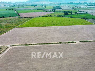 Venta De Terreno En Aucullama