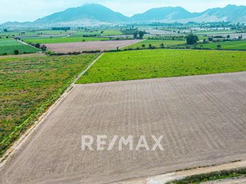 Venta De Terreno En Aucullama