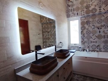 CASA EN VENTA EN PICOL