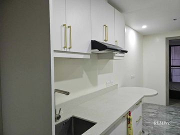 🌟 Live in Comfort and Style at City Hub Condominium! 🌟