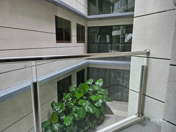 🌟 Live in Comfort and Style at City Hub Condominium! 🌟