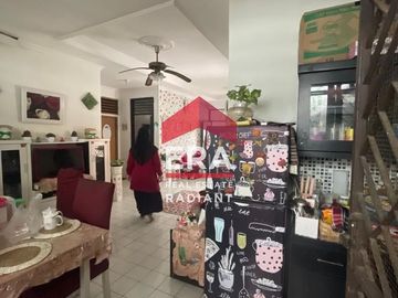 Rumah Dijual di Komplek Perumahan Griya Kencana, Ciledug, Tidak Banjir