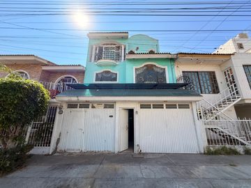 Casa en venta en Residencial La Soledad, Tlaquepaque