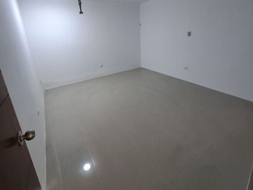 REMATE CASA  CERCA DE LA AV. NESTOR GAMBETA