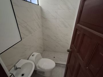 REMATE CASA  CERCA DE LA AV. NESTOR GAMBETA