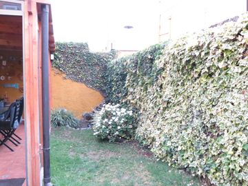 SE VENDE CASA EN BARRIO LAS ROSAS, MAIPU