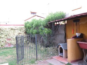 SE VENDE CASA EN BARRIO LAS ROSAS, MAIPU