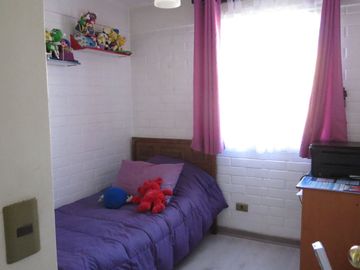 SE VENDE CASA EN BARRIO LAS ROSAS, MAIPU