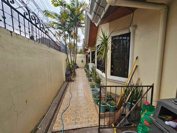 For Sale House and Lot in Victoria Village, Tabunok,Talisay City,Cebu