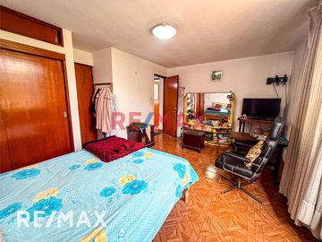 VENTA DE CASA EN SAN JUAN DE LURIGANCHO CAMPOY CON AMPLIO JARDIN 506 M2