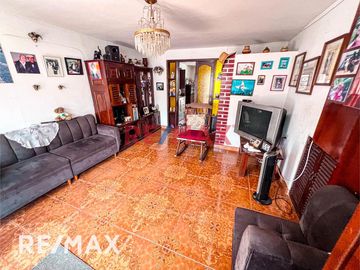 VENTA DE CASA EN SAN JUAN DE LURIGANCHO CAMPOY CON AMPLIO JARDIN 506 M2