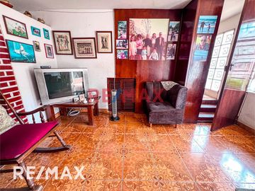 VENTA DE CASA EN SAN JUAN DE LURIGANCHO CAMPOY CON AMPLIO JARDIN 506 M2
