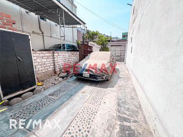 VENTA DE CASA EN SAN JUAN DE LURIGANCHO CAMPOY CON AMPLIO JARDIN 506 M2