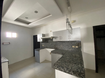 Departamento en Venta Via a Samborondon Km3,5 ,Urb. Singapur, Ecuador