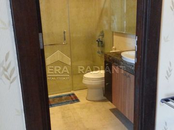 Dijual Apartemen Eksklusif di Kemang Mansion - Siap Huni, Harga Terjangkau!