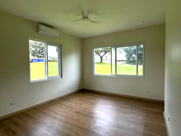Modern House with Gardens and Pool for Sale in Manila Southwoods, Cavite
