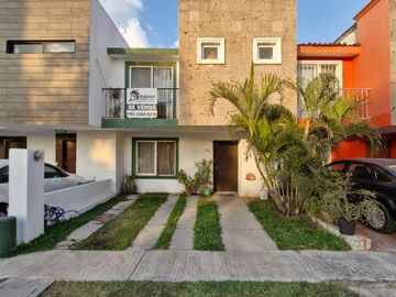 VENTA DE CASA HABITACIÓN: Hacienda de la Sávila No. 177 Fraccionamiento Hacienda Real, Coto 6, Tonalá, Jal.