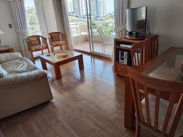 Se vende departamento Condominio Bosques de Agua Santa, Viña del Mar.
