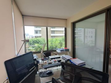 Vendo hermoso PENTHOUSE en 4 Norte con poniente.