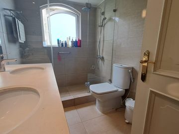 Vendo hermoso PENTHOUSE en 4 Norte con poniente.