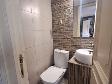 Vendo hermoso PENTHOUSE en 4 Norte con poniente.