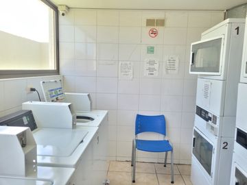 Depto. Ubicado En Sector Av. Los Castaños, Viña Del Mar