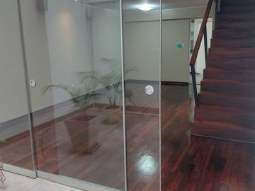 ESPECTACULAR DUPLEX INTERIOR EN 1re PISO, MAGDALENA,2 DOR, EST, DEPOSITO