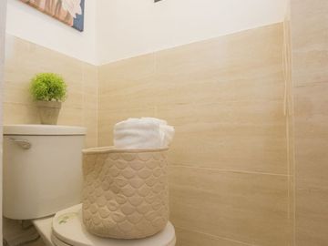RFO Almond Drive Condominium-Studio Unit For Sale 20sqm