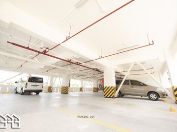 Royal Oceancrest mactan cebu- 1 Bedroom 30sqm w/ balcony For Sale